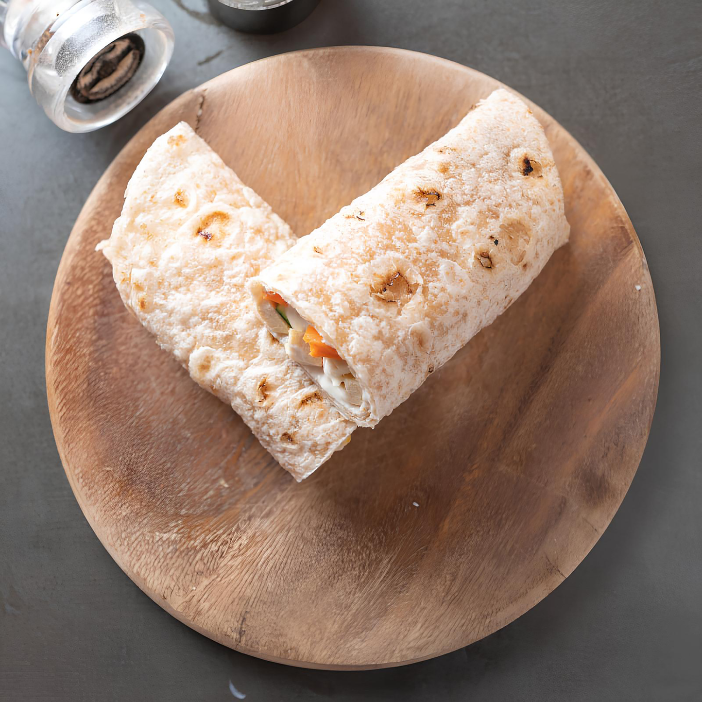 Tacos proteico con petto di pollo, carote, zucchine e salsa yogurt 100 Grammi